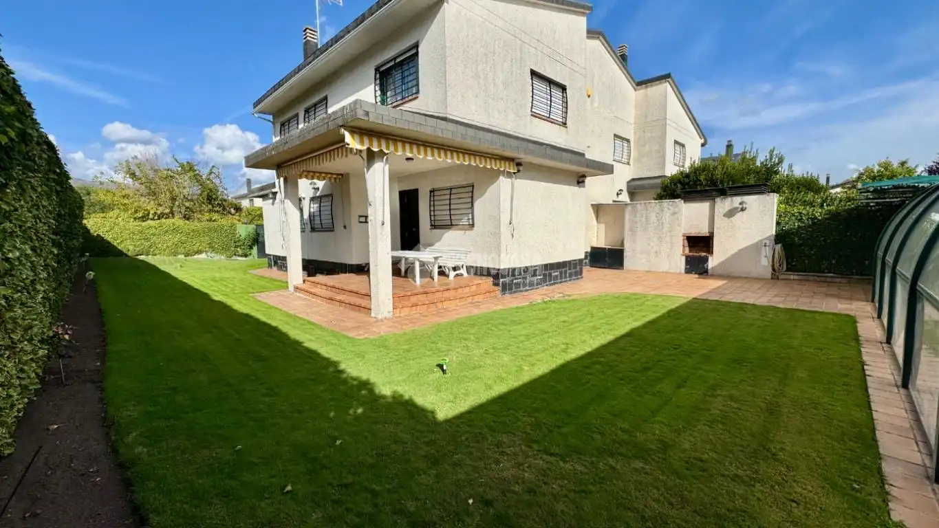 Casa pareada con piscina en venta en Iglesia - Estación, imagen 39
