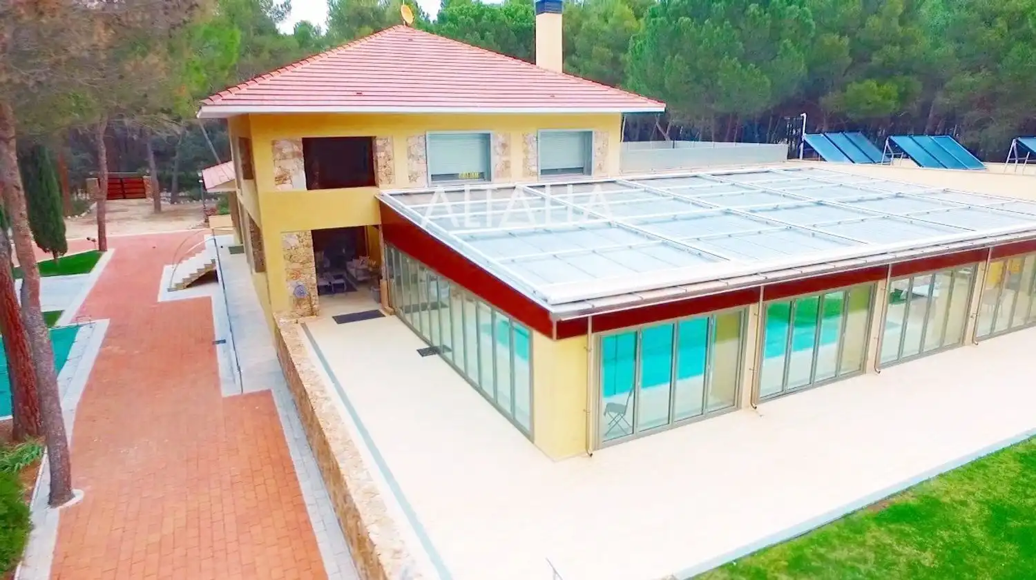 Villa mit Pool zum Verkauf in Pedanías - Extrarradio