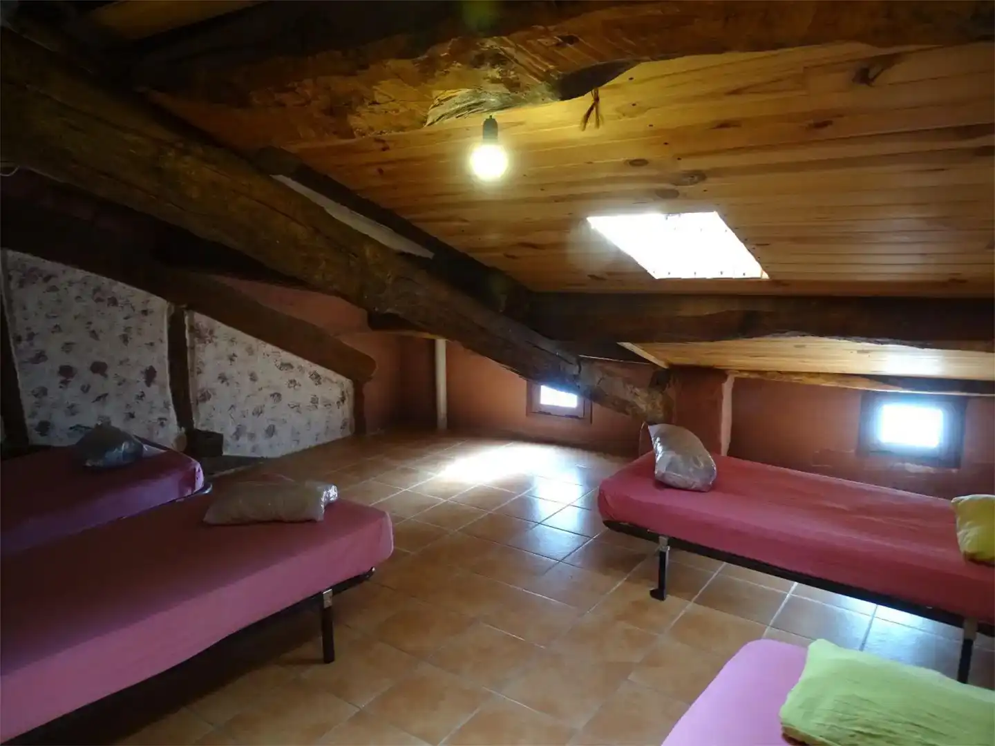Casa adosada en venda en Grañón amb Jardí privat, Traster i Moblat