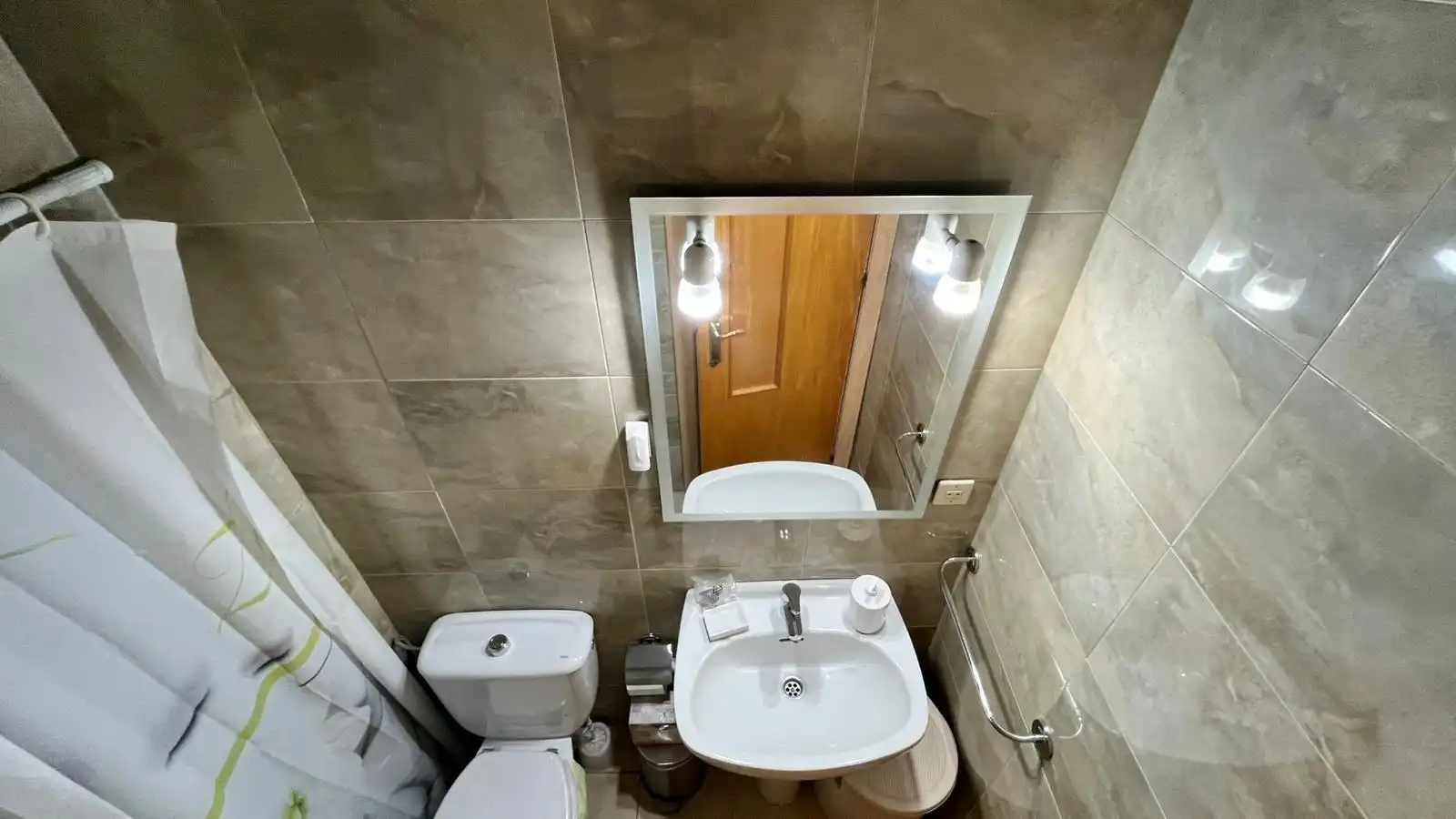 Flat for rent in Calle PEÑALARA, El Plantinar – Avda. La Paz - El Juncal