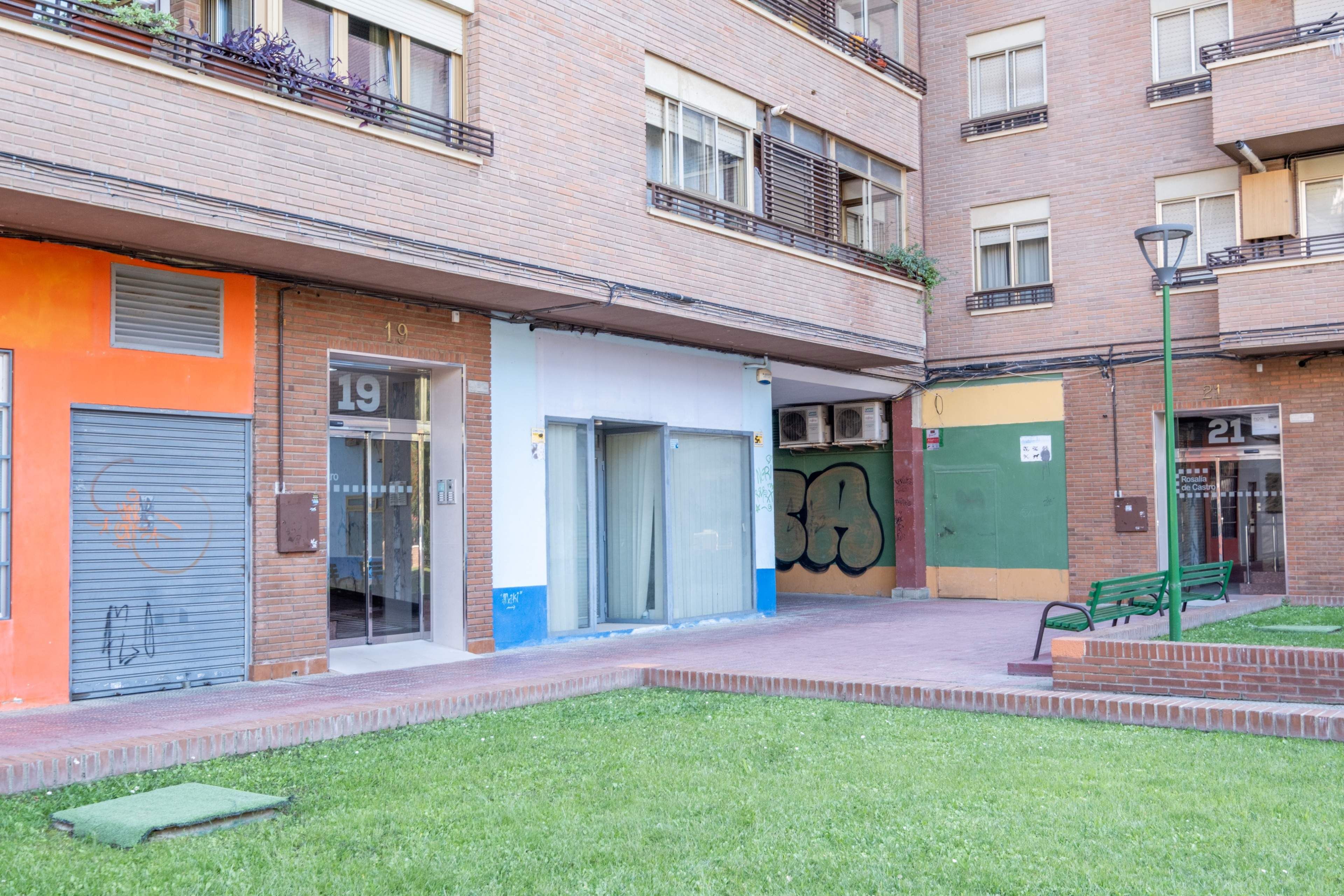 Exterior view of Premises for sale in  Zaragoza Capital