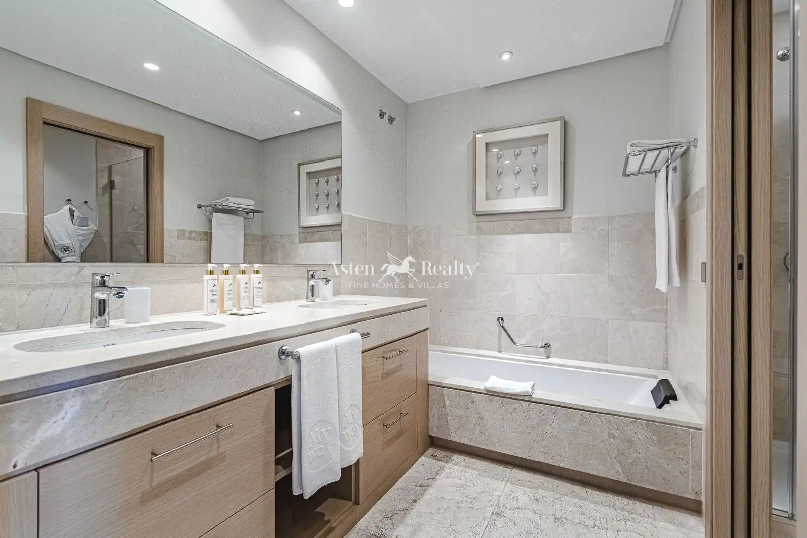 Baño de Apartamento en venta en Guía de Isora con Aire acondicionado, Terraza y Trastero