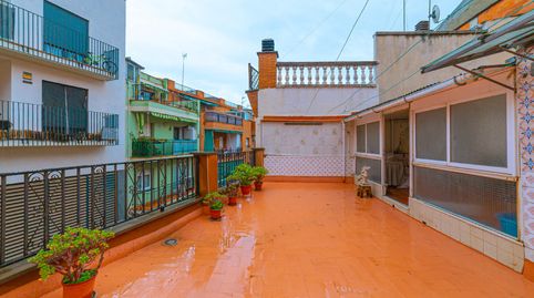 Alavarado frente metro L3 Roquetes