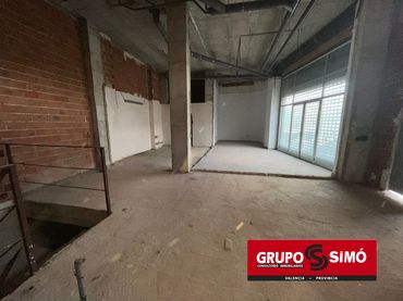 Locale commerciale in vendita a Carrer de Carles Albors