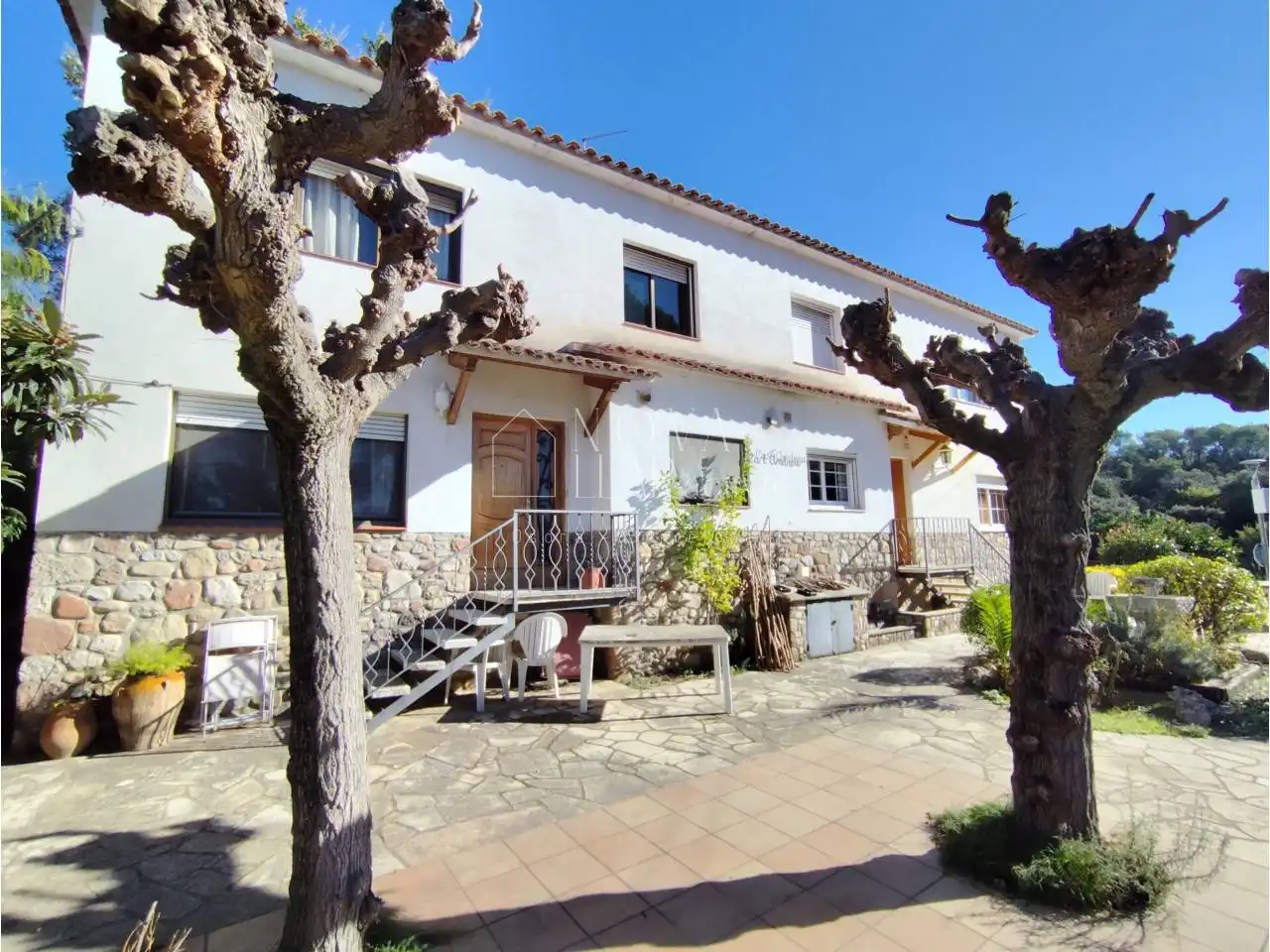 Vista exterior de Casa o xalet en venda en L'Ametlla del Vallès amb Calefacció, Jardí privat i Terrassa