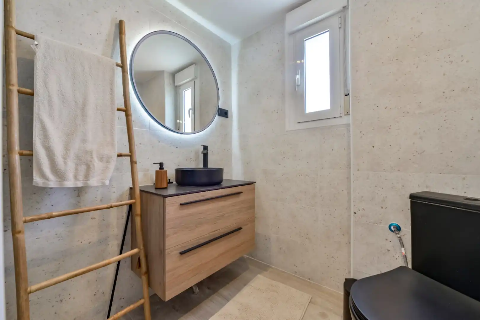 Badezimmer von Wohnungen zum Verkauf in Moraira