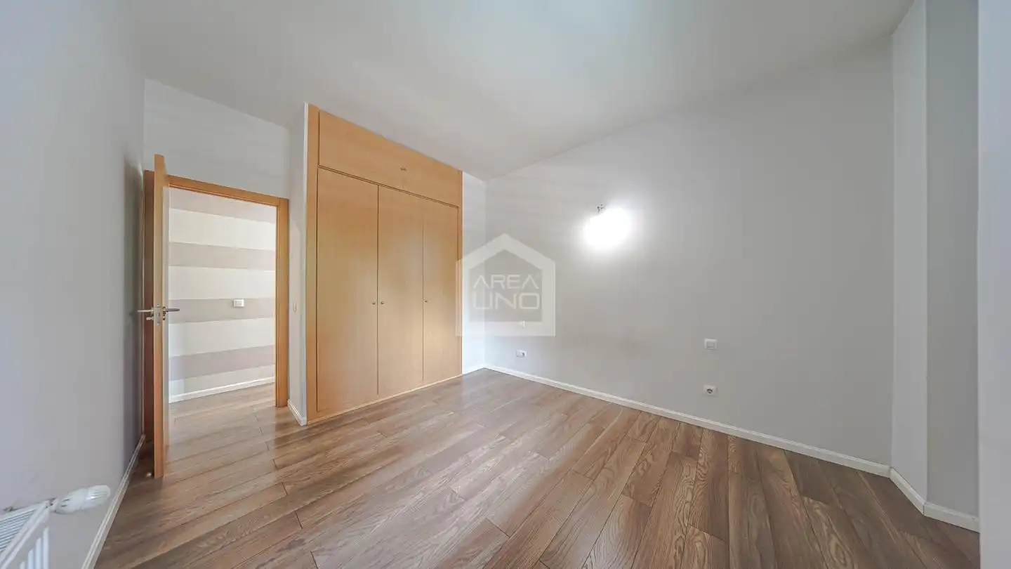 Habitación de Planta baja en venta en Alcorcón con Calefacción y Trastero