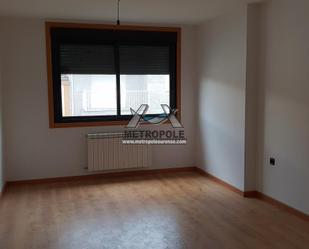 Bedroom of Duplex for sale in Ourense Capital   with Heating, Storage room and Balcony