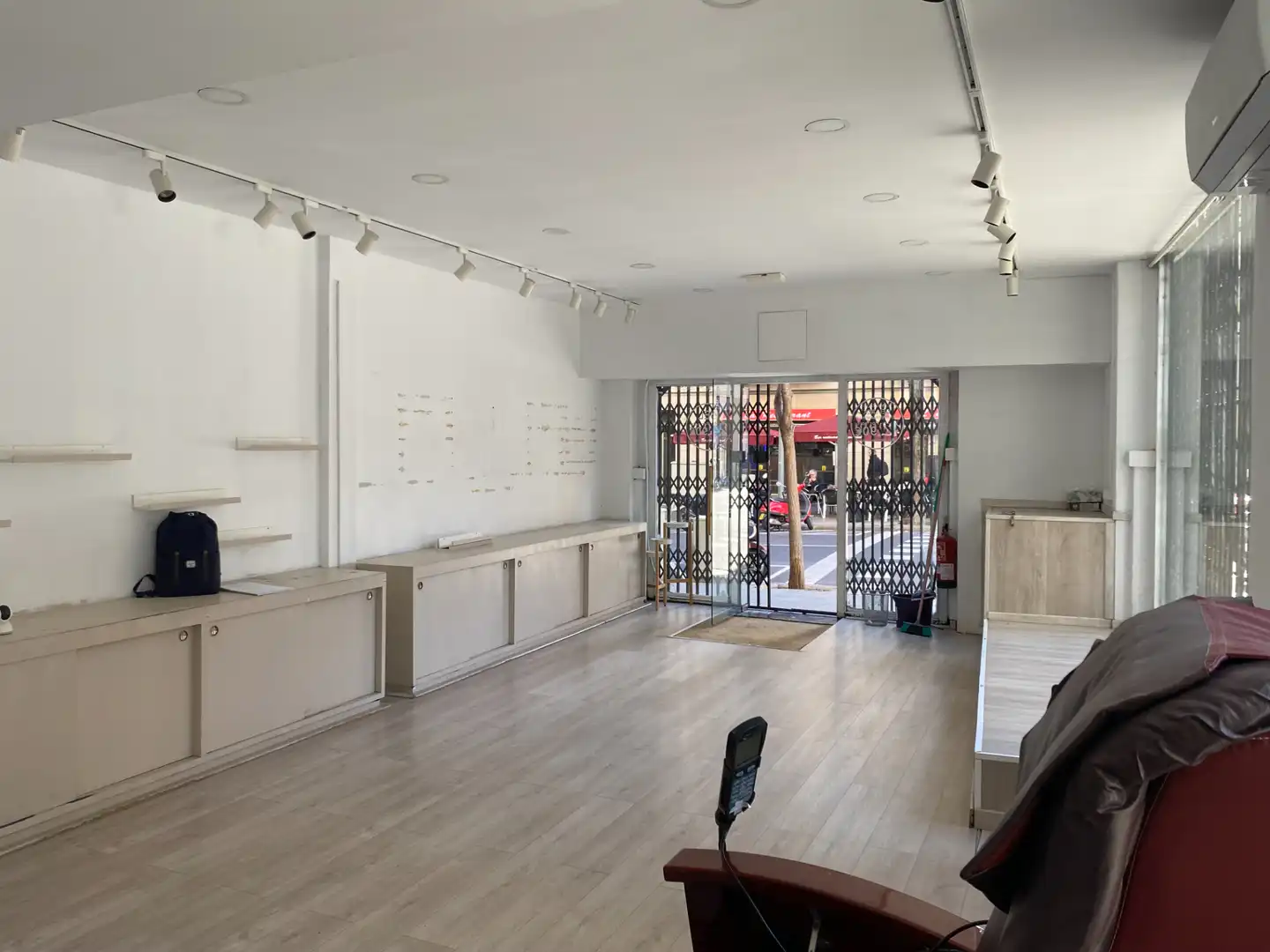 Büro zur Miete in  Barcelona Capital mit Klimaanlage und Heizung