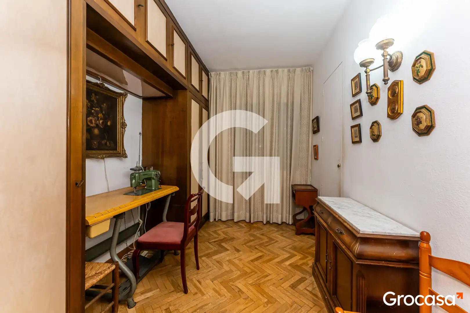 Habitación de Piso en venta en Cornellà de Llobregat con Aire acondicionado, Calefacción y Terraza
