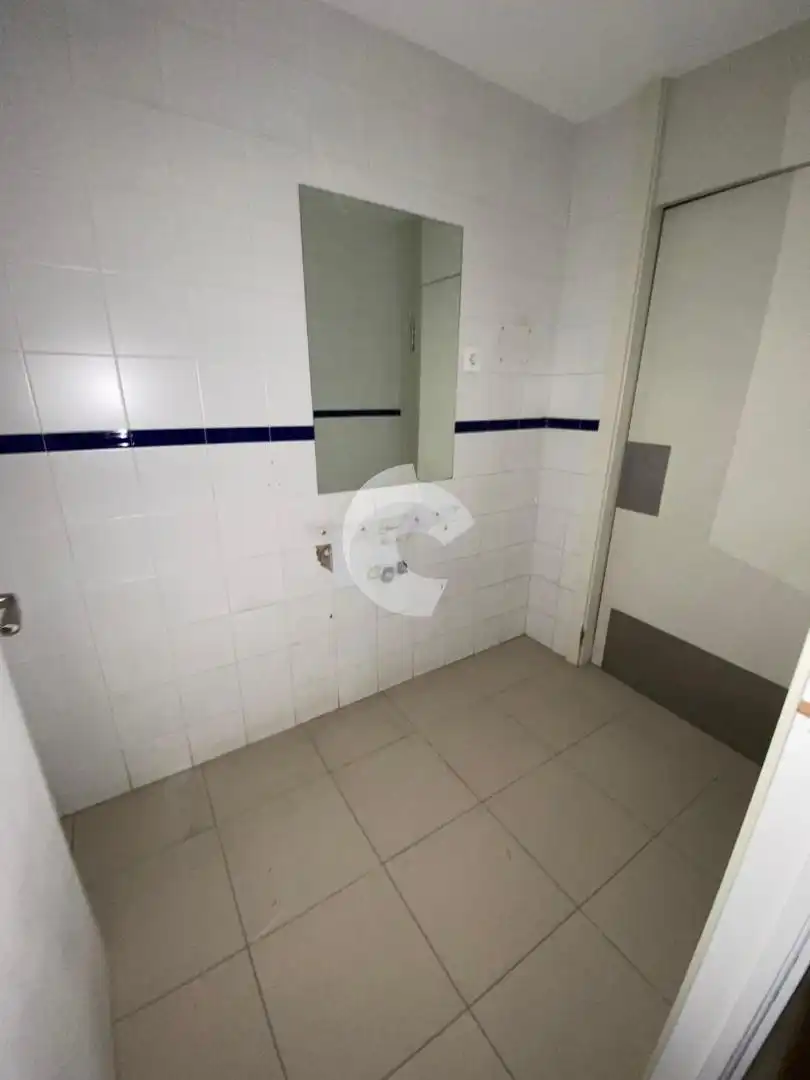 Bany de Local de lloguer en Ourense Capital 