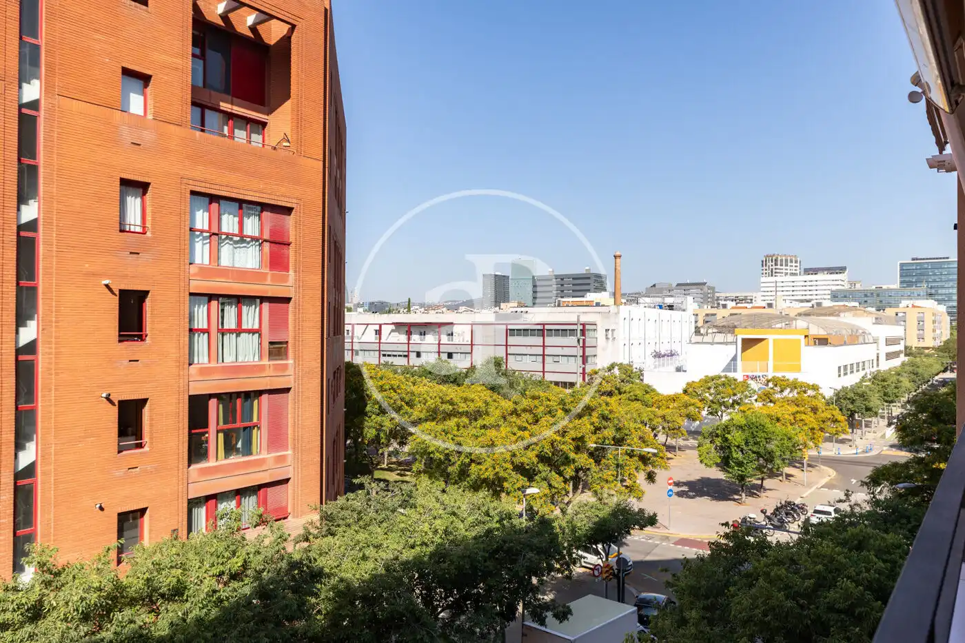 Vista exterior de Piso en venta en Barcelona con Aire acondicionado, Calefacción y Terraza