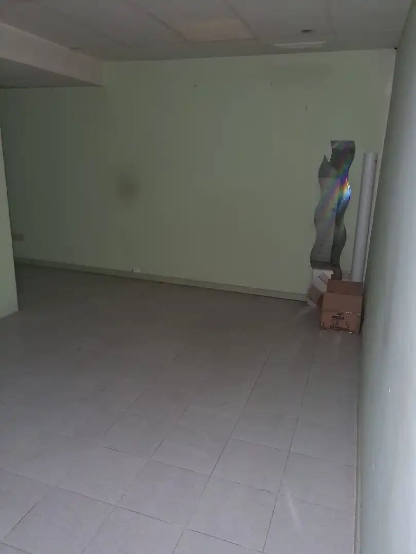 Local comercial en venta en Carrer del Pantà 69, imagen 17