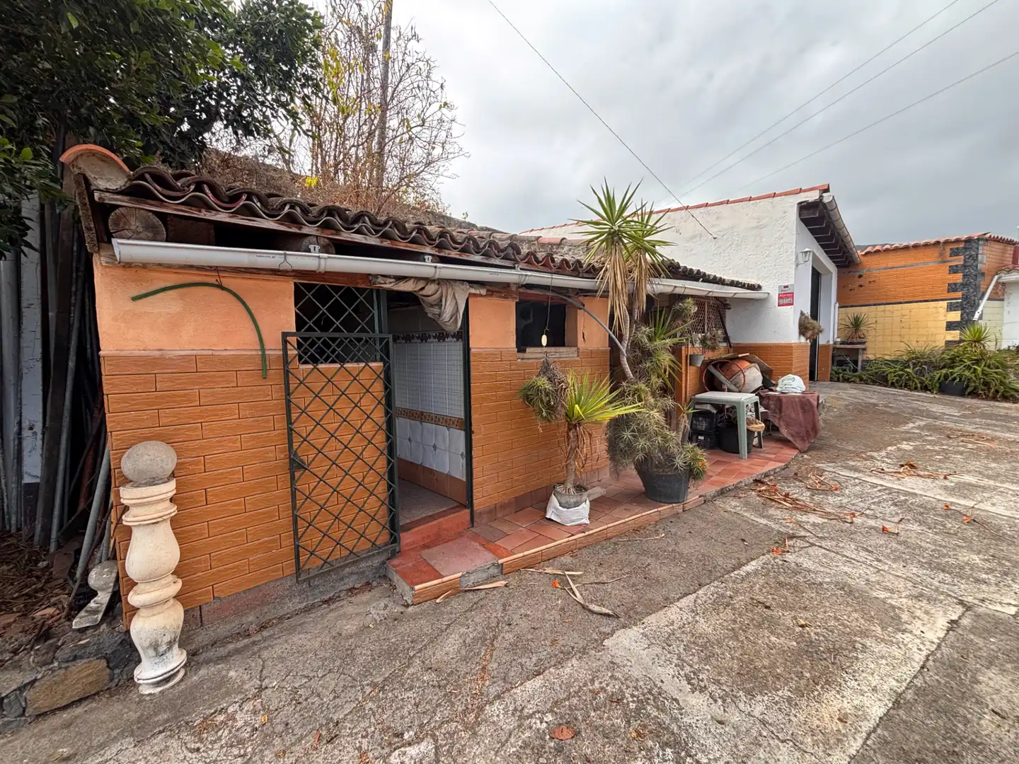Vista exterior de Casa o xalet en venda en Icod de los Vinos amb Jardí privat, Terrassa i Traster