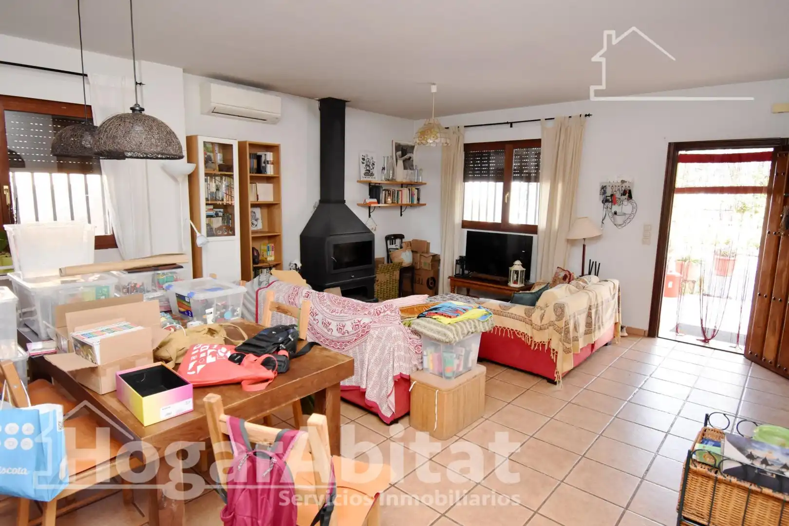 Living room of Houses for sale in Picassent  with Air Conditioner, Private garden and Terrace
