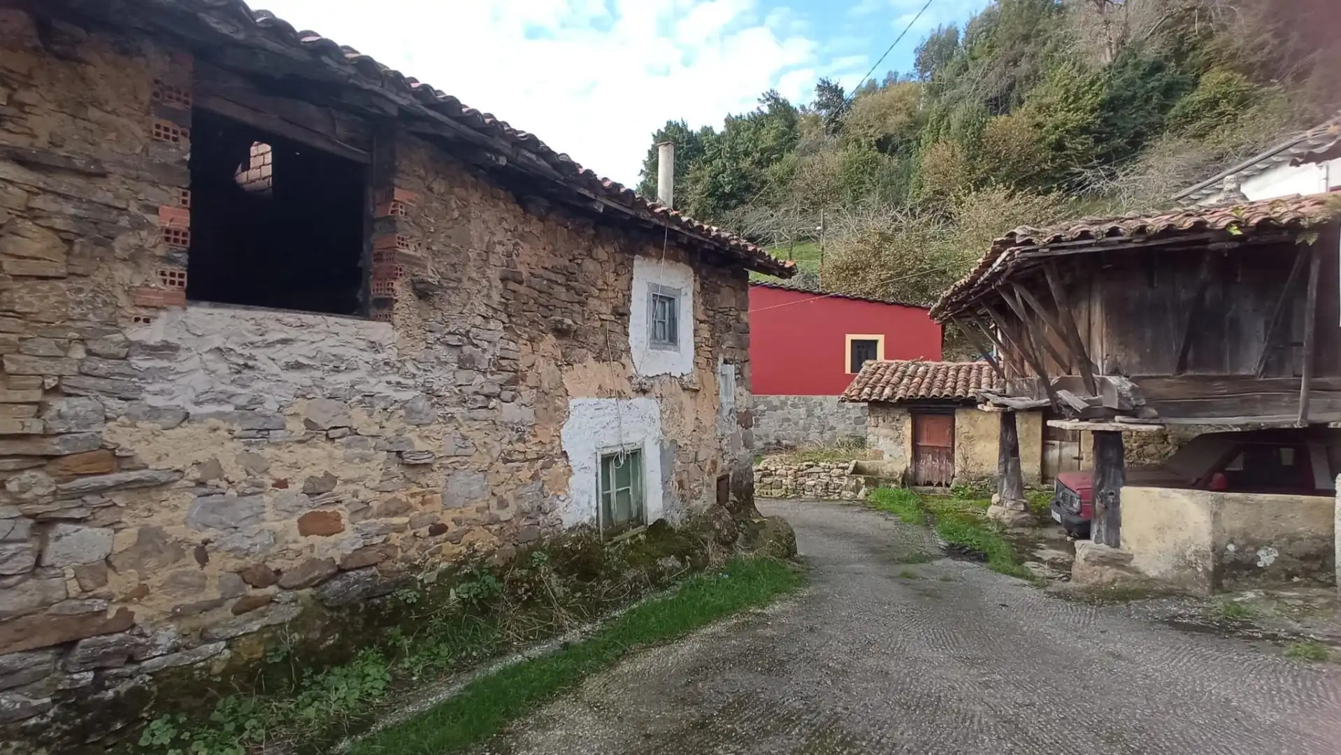 Vista exterior de Finca rústica en venta en Sariego con Jardín privado y Amueblado