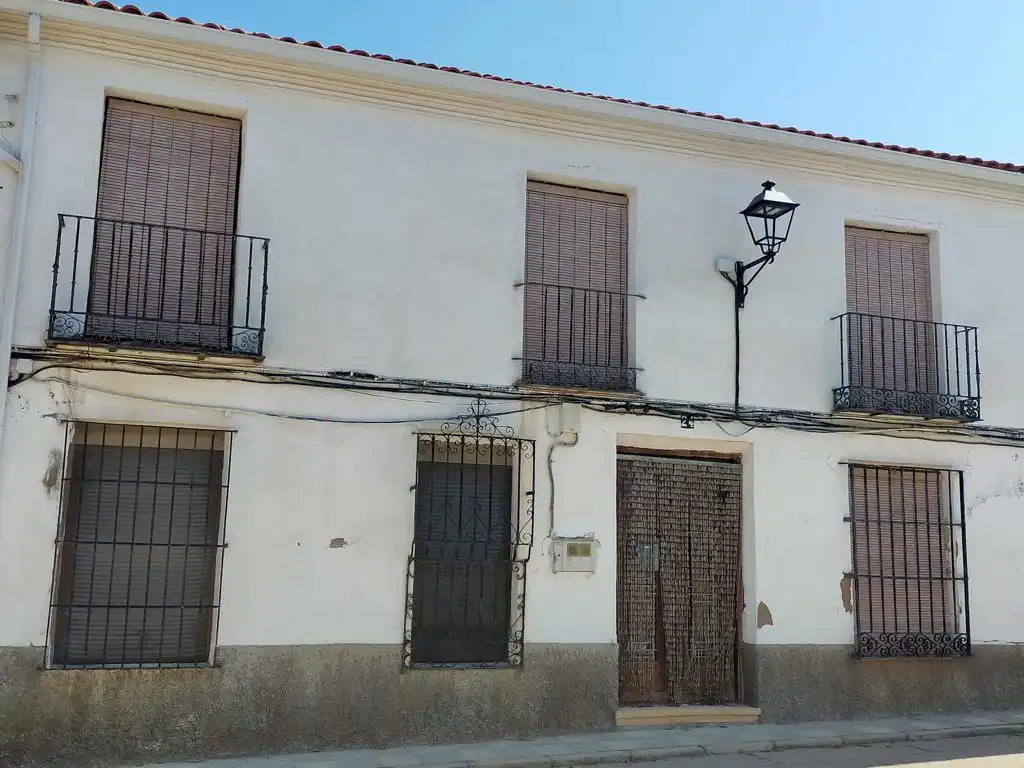 Vista exterior de Casa o chalet en venta en Villarrubio