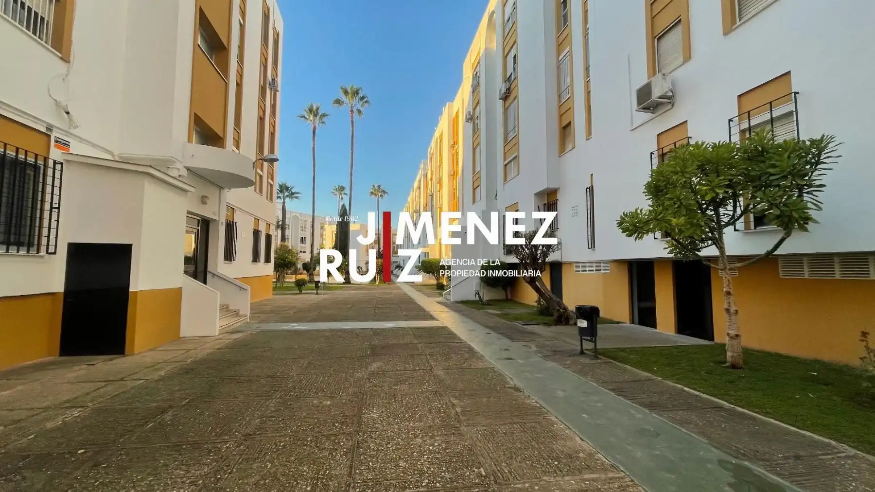 Vista exterior de Trastero en venta en El Puerto de Santa María
