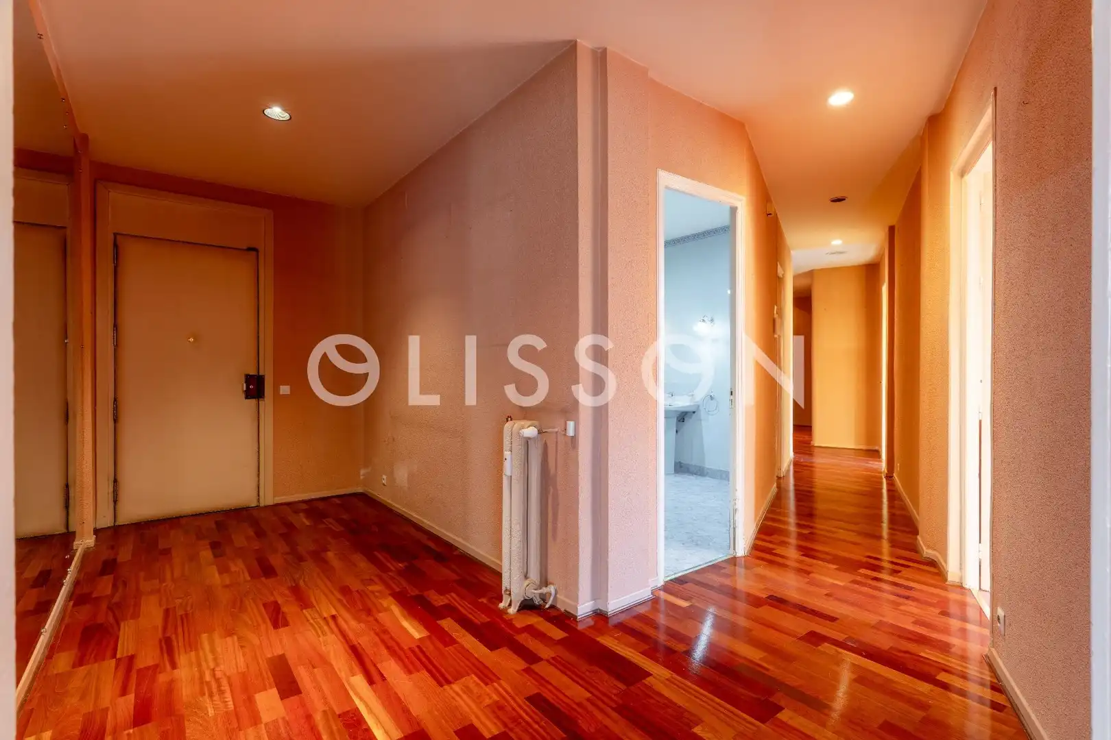 Flat for sale in  Madrid Capital  with Air Conditioner and Heating