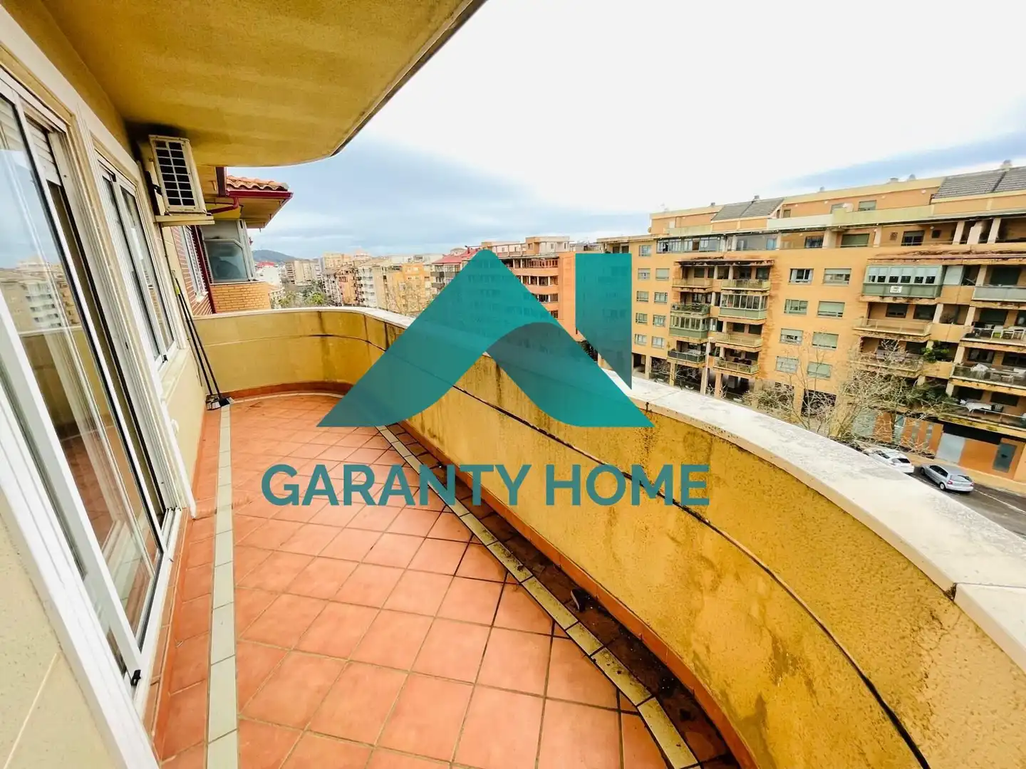 Vista exterior de Piso en venta en Cáceres con Aire acondicionado, Calefacción y Parquet