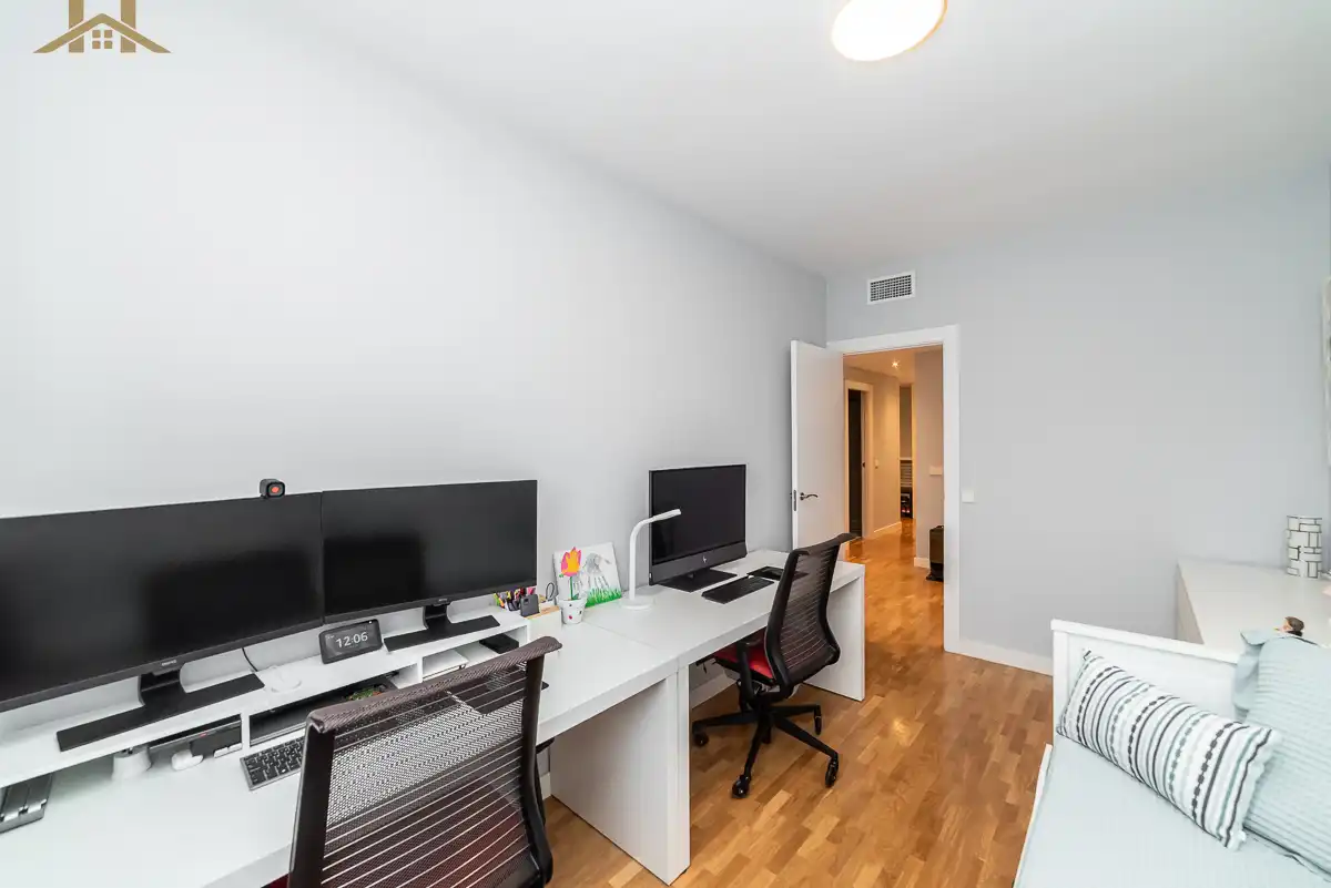 Wohnung zum Verkauf in Boadilla del Monte mit Klimaanlage, Heizung und Abstellraum