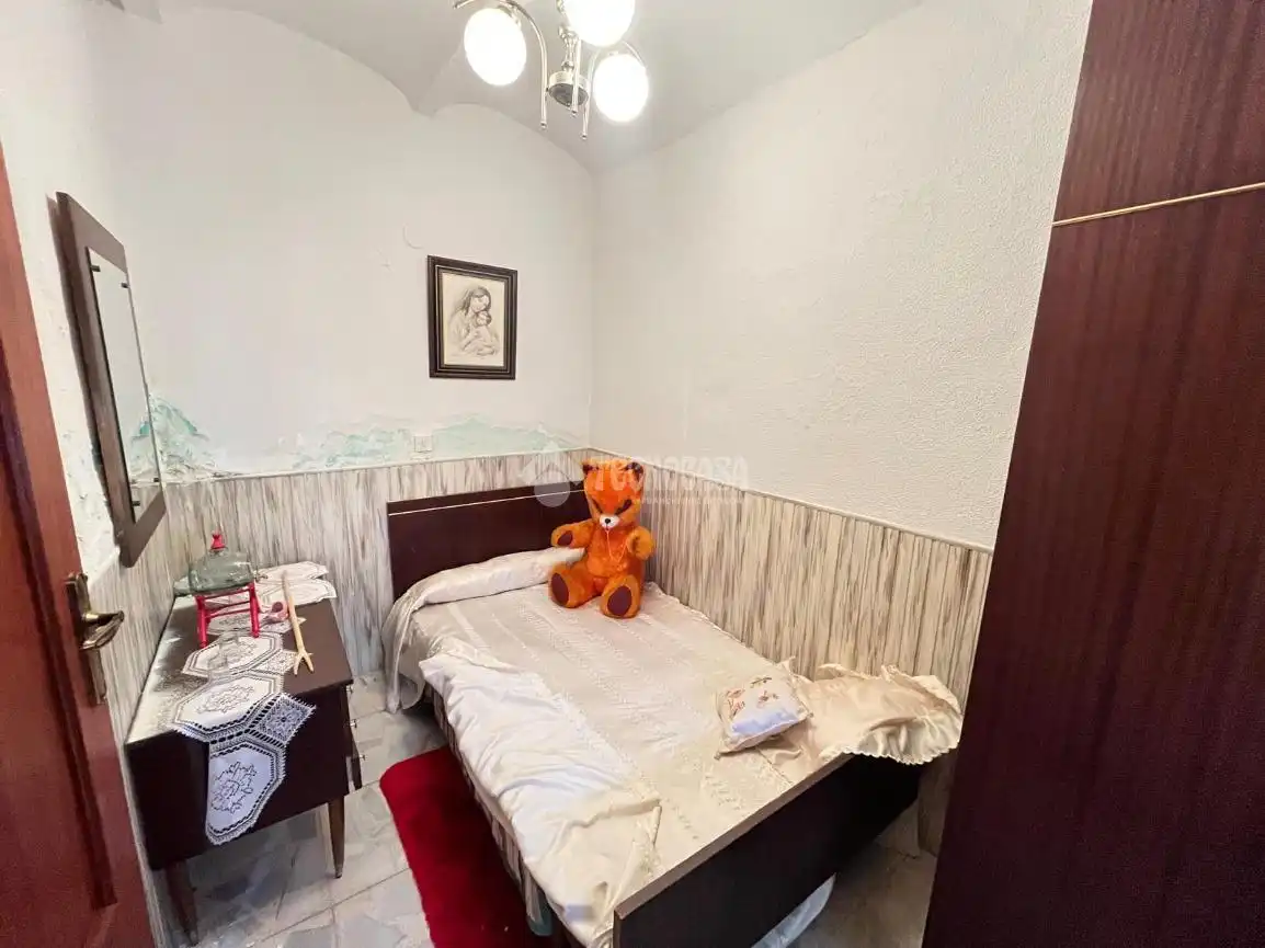 Dormitori de Casa adosada en venda en Navalcán