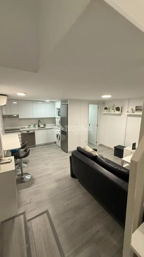 Wohnung zum Verkauf in Madrid mit Klimaanlage, Heizung und Möbliert