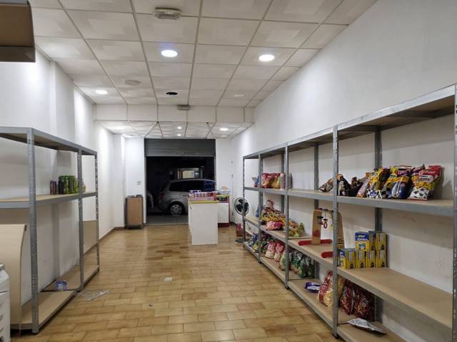 Local comercial en Venta en Avenida Primer De Maig en El Alborgí