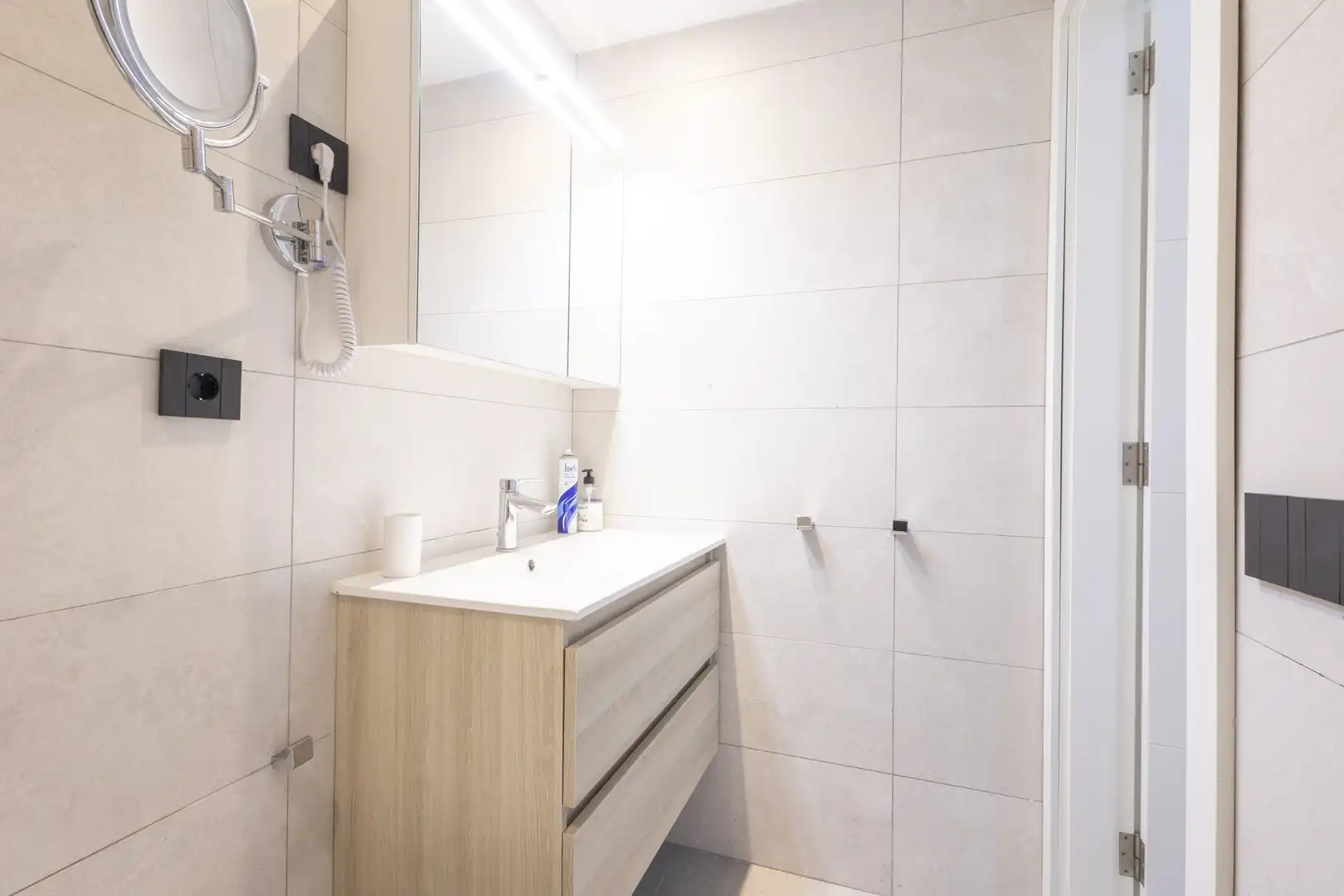 Badezimmer von Haus oder Chalet zum Verkauf in Adeje mit Klimaanlage, Privatgarten und Terrasse