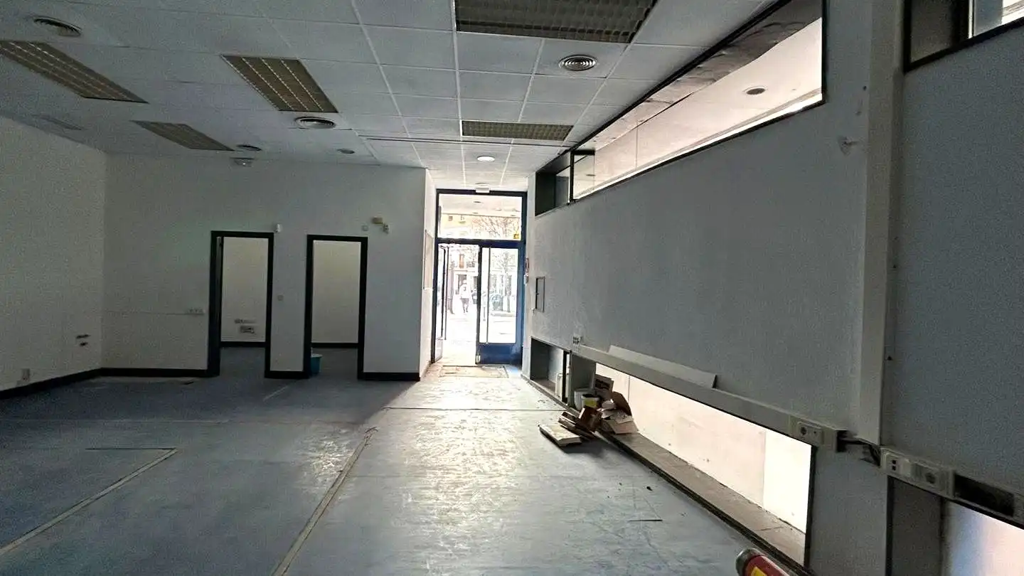 Business premises to rent in Iglesia 6, imagen 2