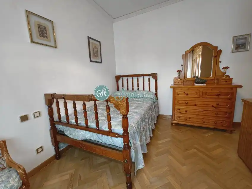 Habitación de Piso en venta en Segovia con Calefacción, Trastero y Balcón