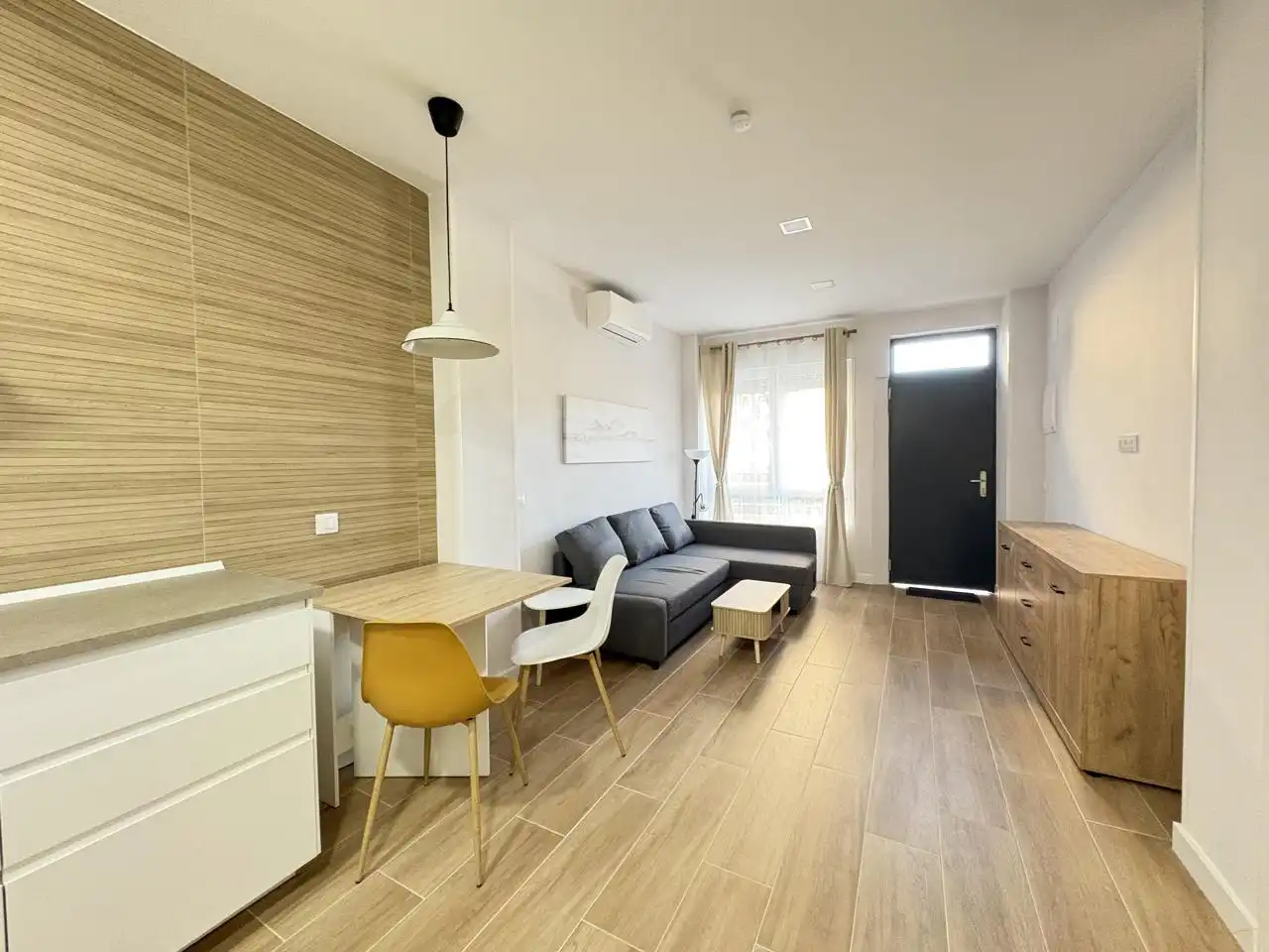 Sala de estar de Planta baja de alquiler en Alcalá de Henares con Aire acondicionado, Calefacción y Amueblado