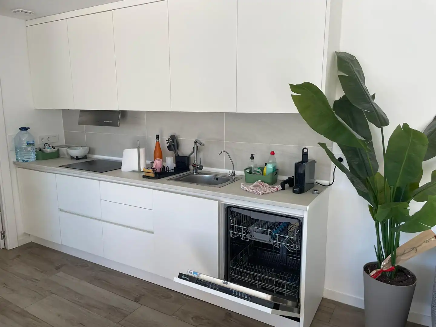 Kitchen of Houses for rent in Paterna  with Air Conditioner, Private garden and Parquet flooring