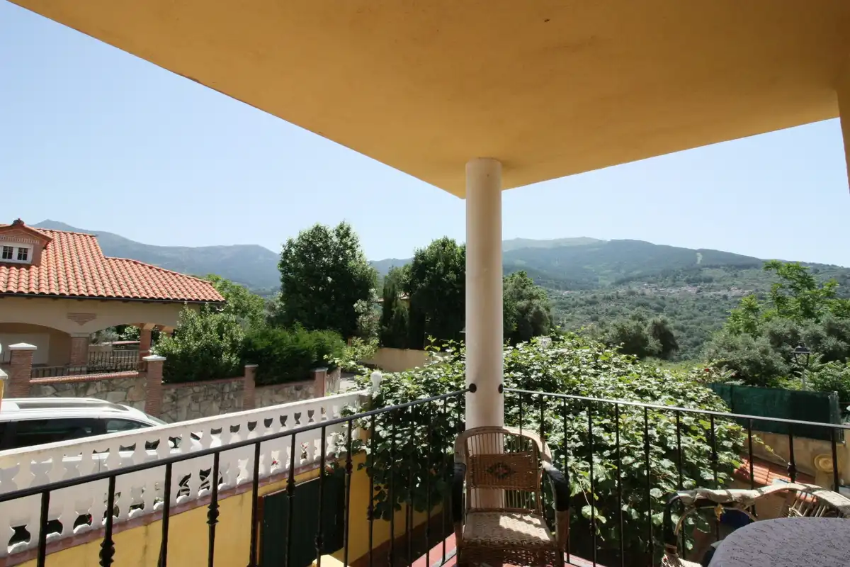 Terraza de Casa o chalet en venta en Mombeltrán con Calefacción, Jardín privado y Terraza