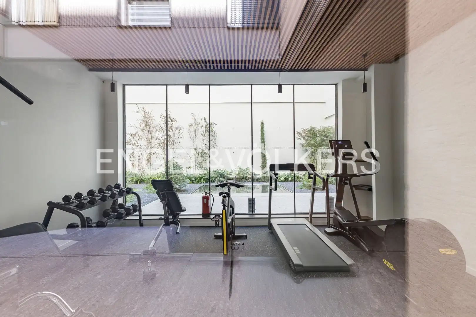 Terraza de Piso en venta en Madrid con Aire acondicionado, Calefacción y Jardín privado