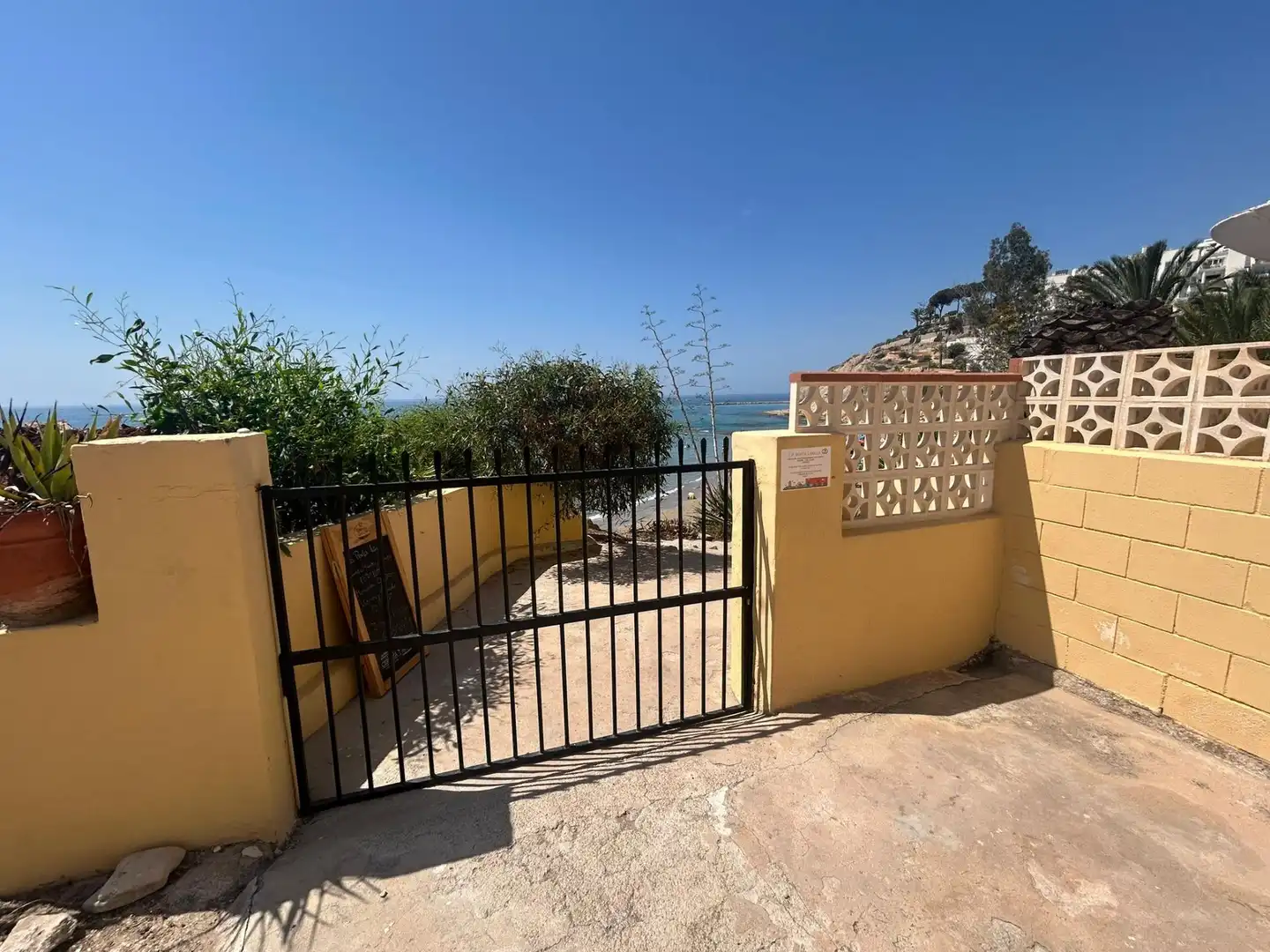 Exterior view of Flat for sale in El Campello  with Storage room and Balcony