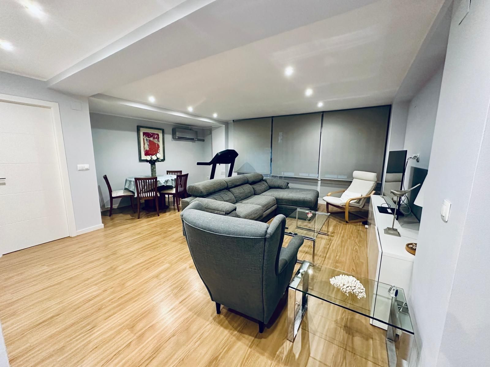 Living room of Flat for sale in  Valencia Capital  with Air Conditioner and Balcony