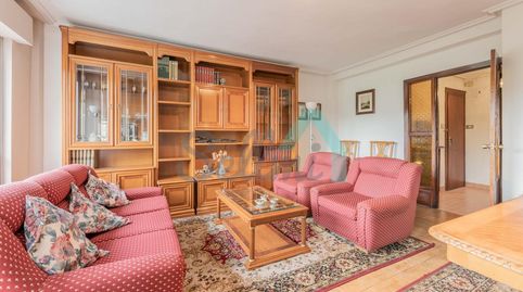 Foto 4 de Piso de alquiler en Ángel Muñiz Toca, El Cristo, Oviedo