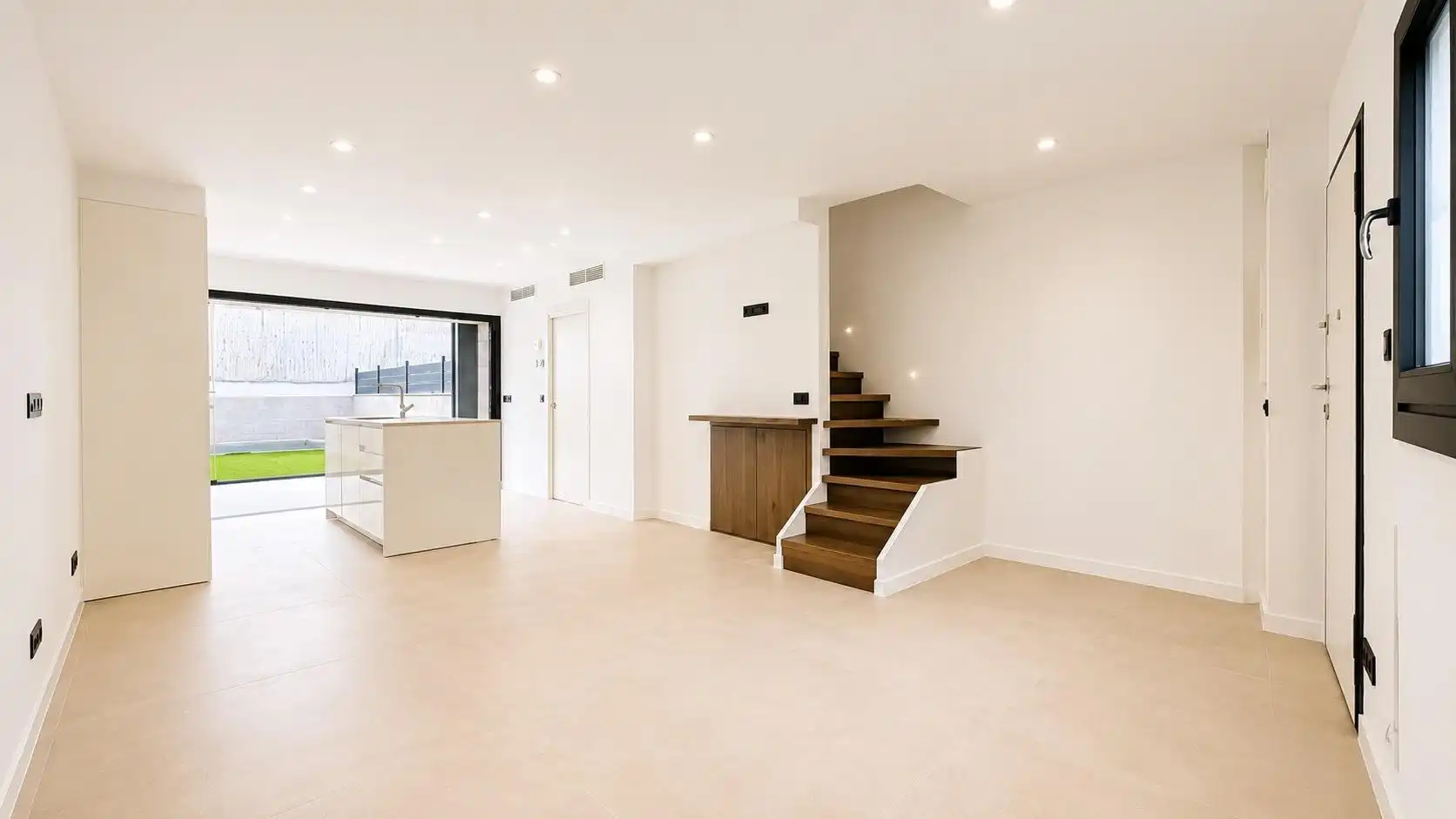 Casa adosada en venta en  Palma de Mallorca con Aire acondicionado, Calefacción y Jardín privado
