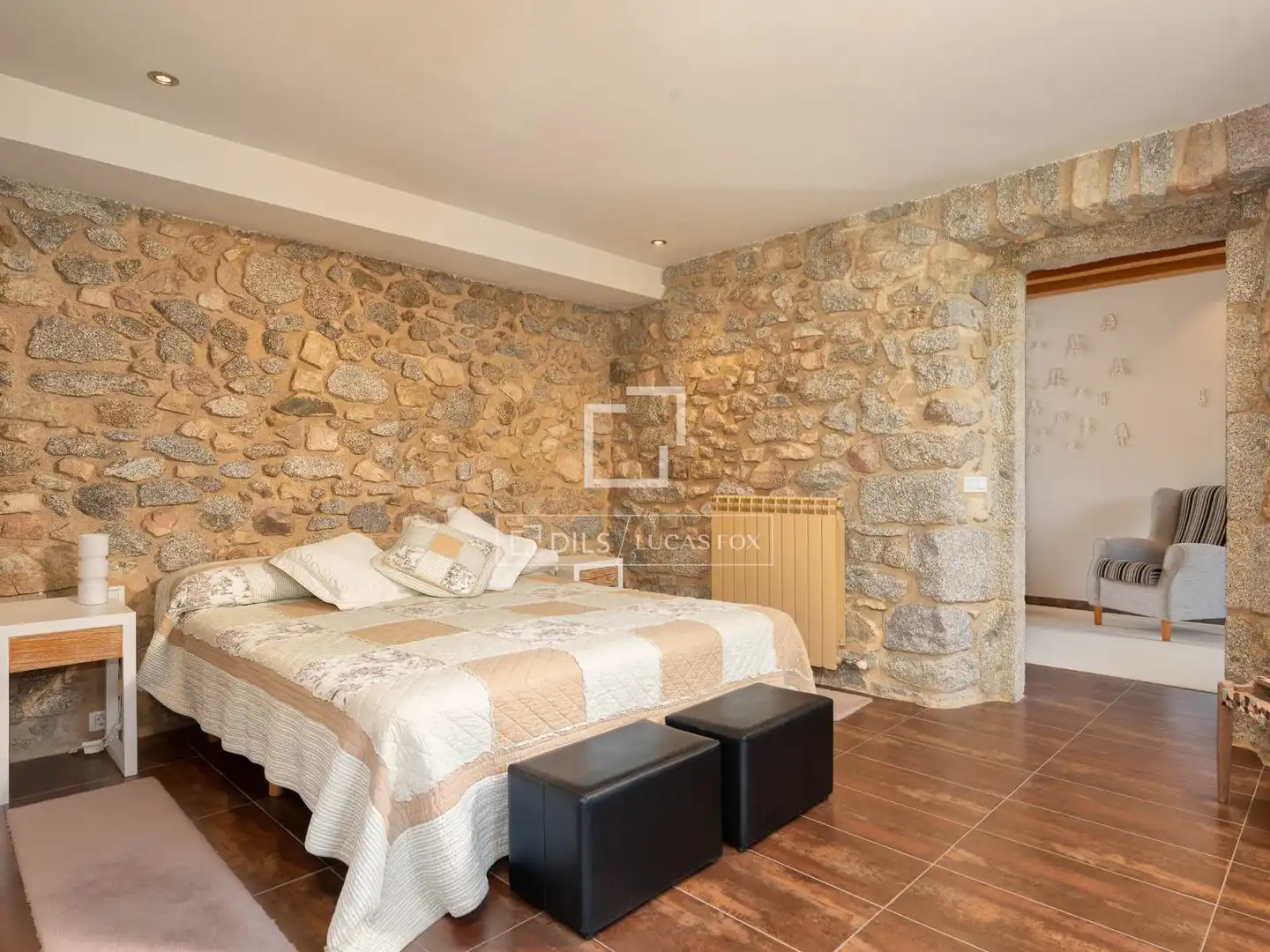 Dormitori de Finca rústica en venda en Maçanet de Cabrenys amb Calefacció, Jardí privat i Traster