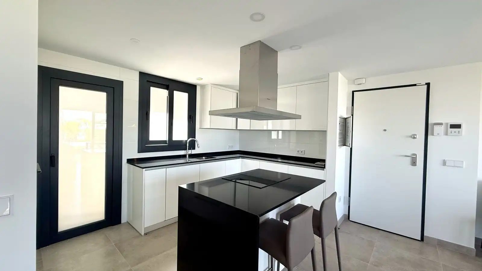 Apartment with pool for sale in Calle Dunas de Casasola 9E, imagen 5