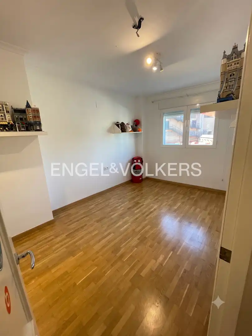 Piso de alquiler en Valencia con Aire acondicionado, Calefacción y Parquet