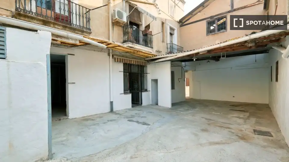 Vista exterior de Apartament per a compartir en Barcelona amb Aire condicionat, Calefacció i Terrassa