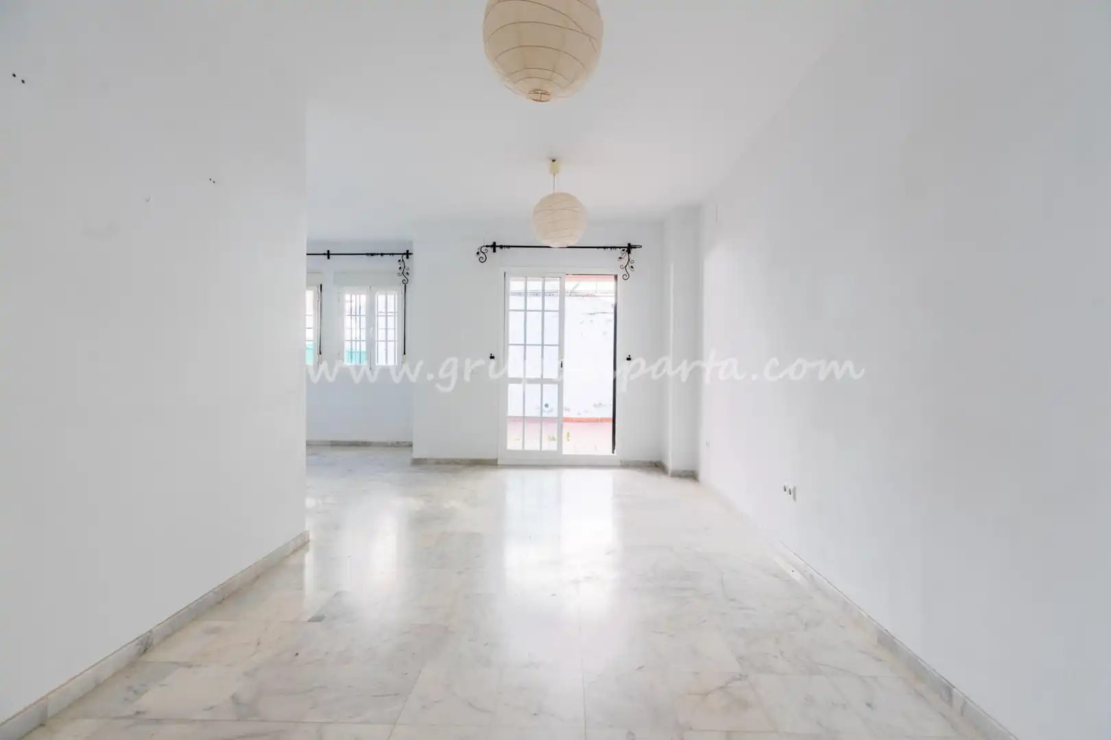 Exterior view of Detached homes for sale in Espartinas  with Air Conditioner, Heating and Oven