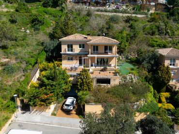 Villa avec balcon à vendre à Premià de Dalt