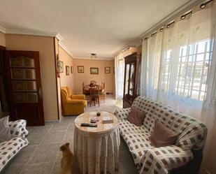 Living room of Single-family semi-detached for sale in Tarancón  with Terrace and Storage room