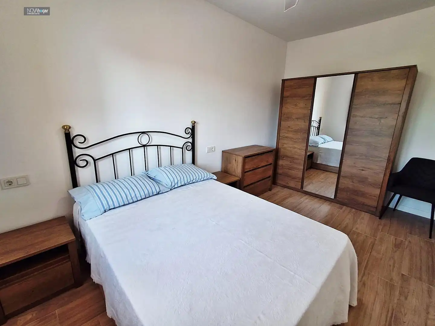 Schlafzimmer von Wohnung zur Miete in Málaga mit Klimaanlage, Heizung und Möbliert