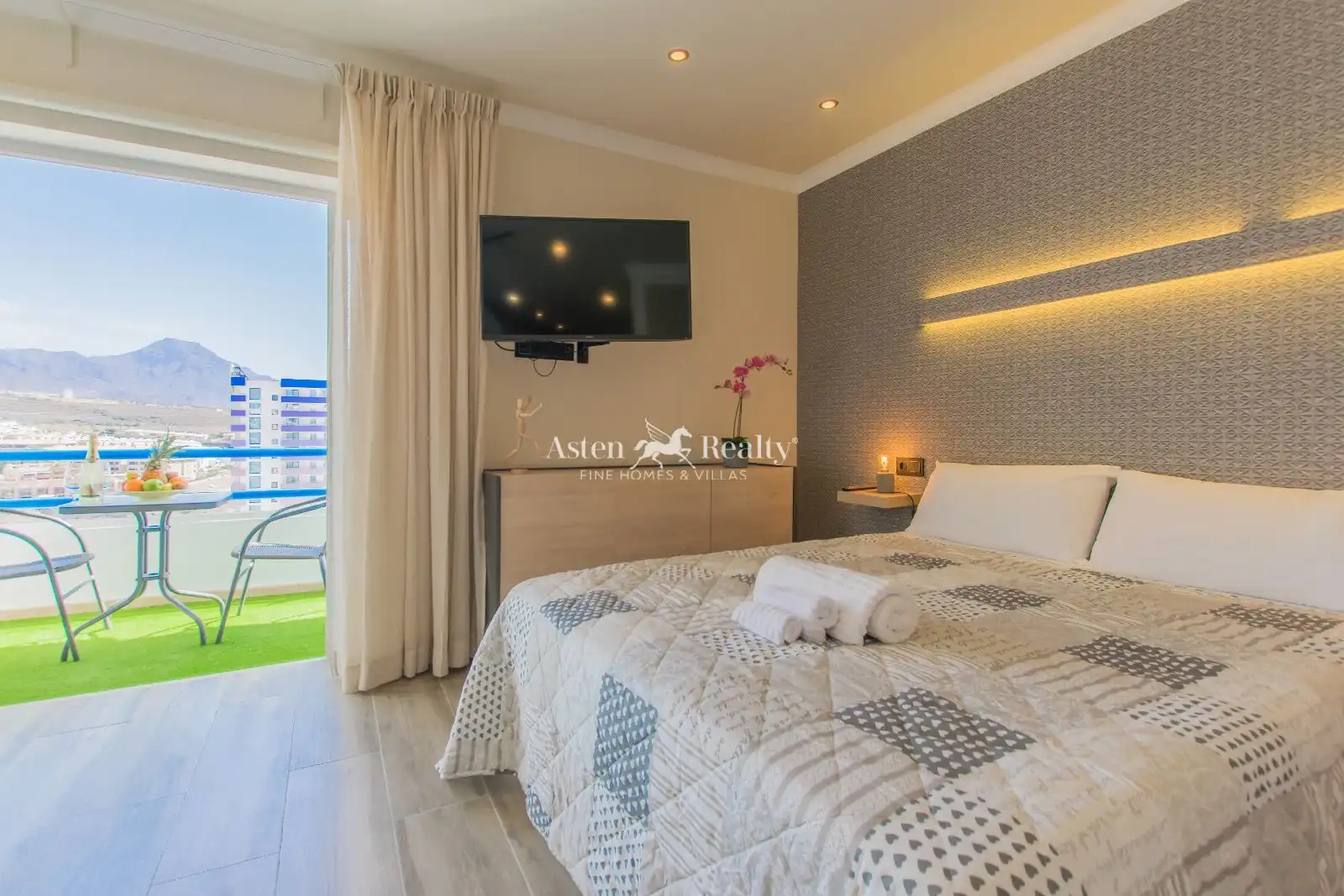 Studio with pool for sale in Adeje 300 16, imagen 12
