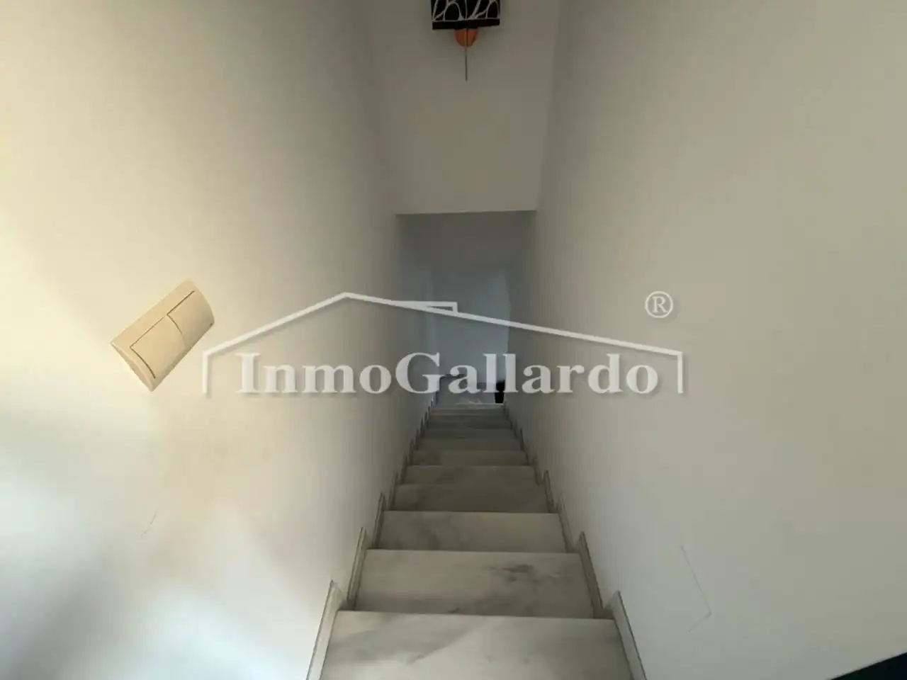 Wohnung zum Verkauf in Málaga mit Parkett, Terrasse und Alarm