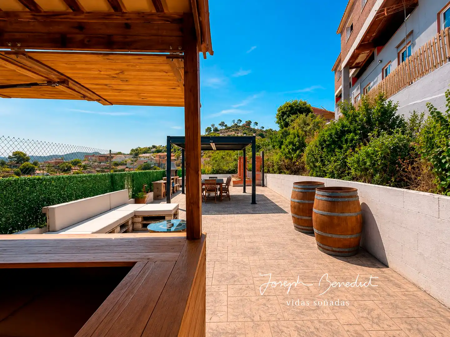 Terrassa de Casa o xalet en venda en Sant Vicenç Dels Horts amb Aire condicionat, Calefacció i Jardí privat